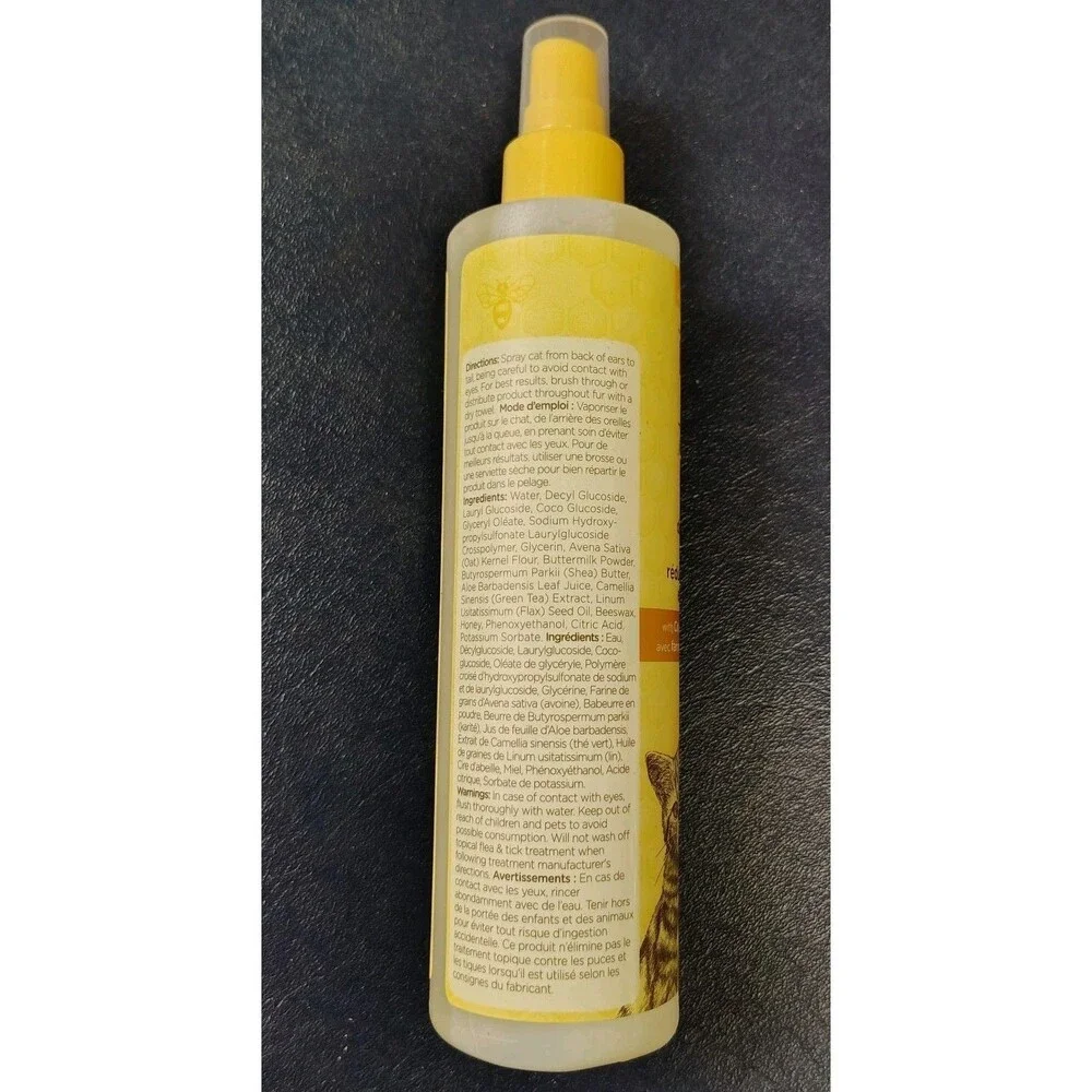 NEW Burt's Bees for Cats Natural Dander Reducing Spray with Colloidal Oat Flour
